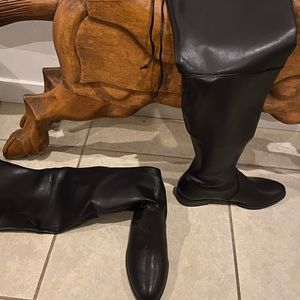 Unisa Unadivan3 over-the-knee boot black BNWOT 9M